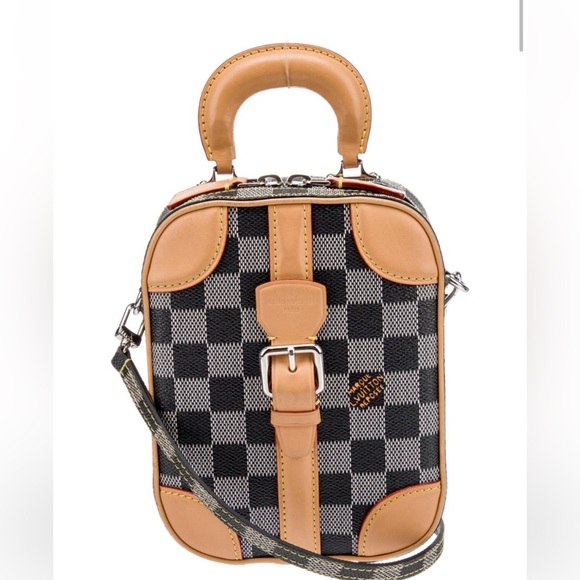 🌟 Louis Vuitton Damien Valisette Vertical 🌟 2019 Collection 🌟 - Picture 4 of 11